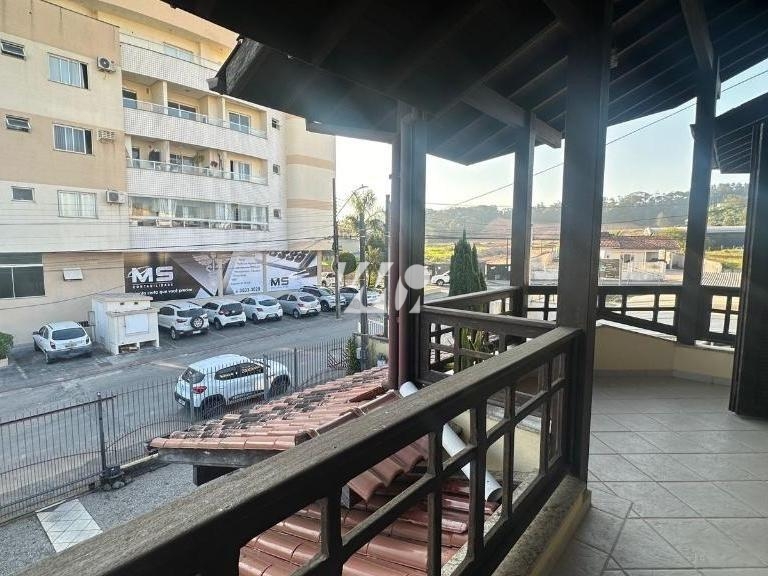 Casa em Pagani, Palhoça. 4 quartos, 269m². Imagem 5 de 14